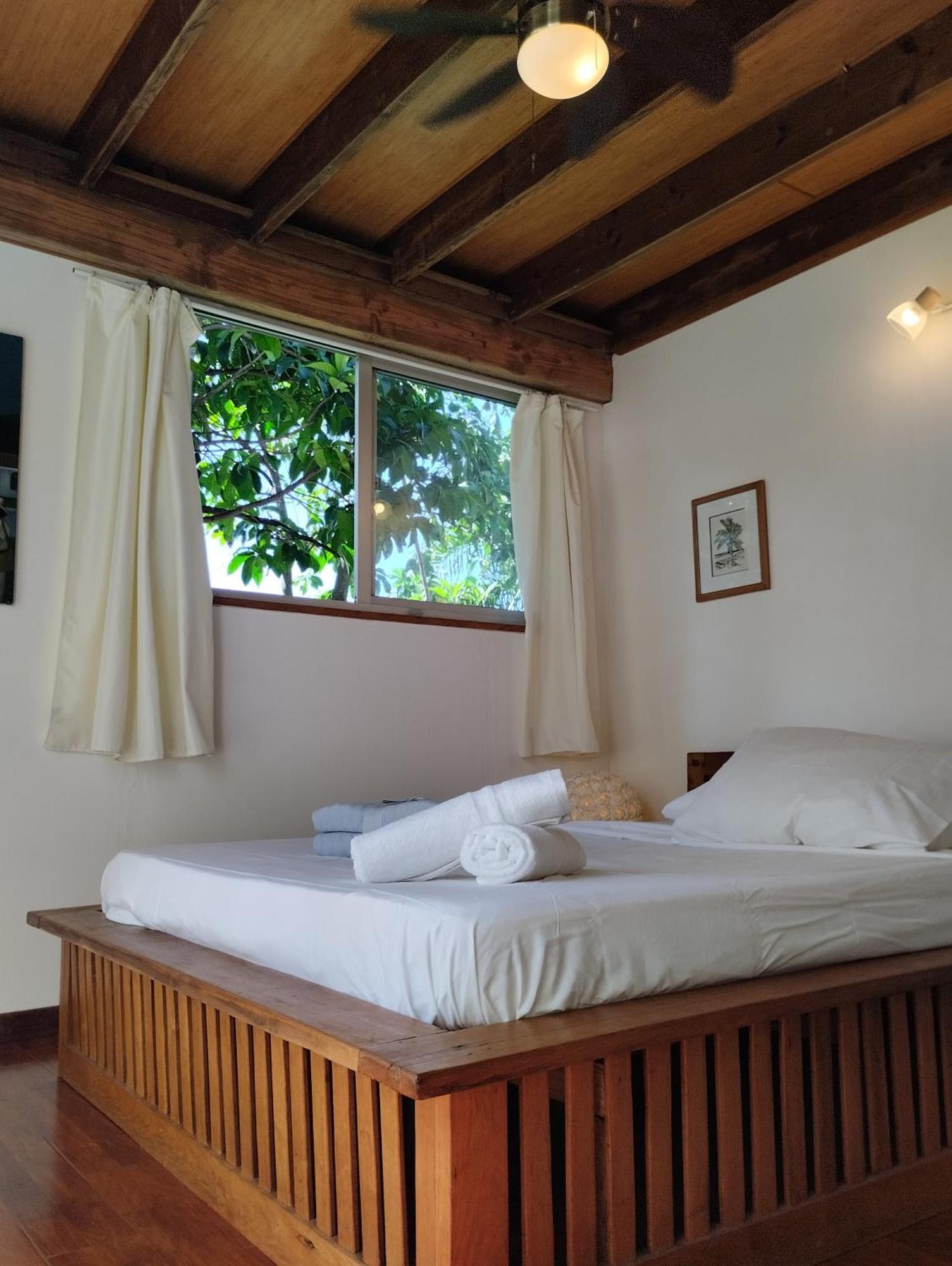 Tema'E Beach House Temae エクステリア 写真